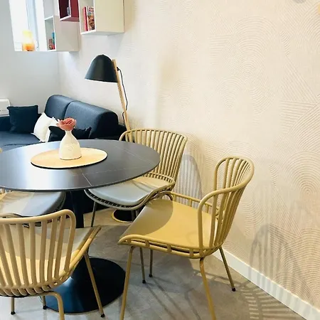 Апартаменти Lallure Chic